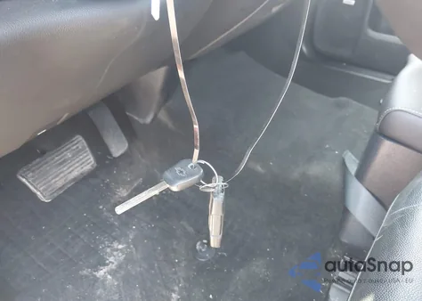 2018 Chevrolet Silverado 1500 1Lt из США, поврежденный, VIN 3GCUKREC2JG203245